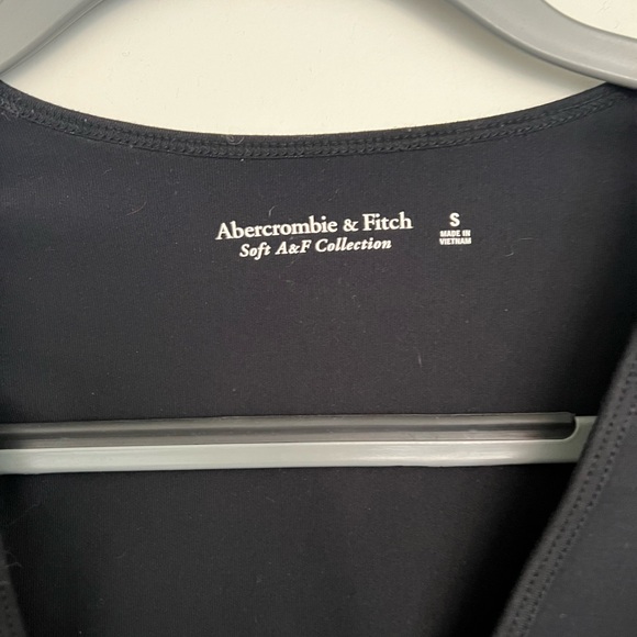 Abercrombie Long-Sleeve Seamless Fabric V-Neck Bodysuit - Black - Small - Picture 6 of 8